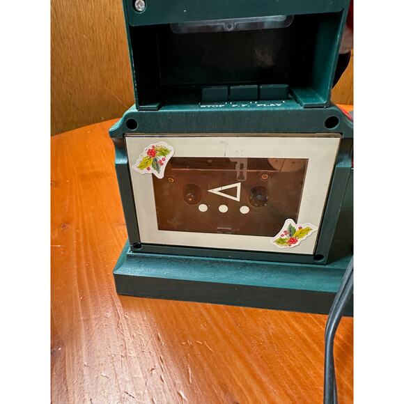 Holiday Creations 1994 - Anamatronic Santa Reading "The Night Before Christmas" - Picture 4 of 10